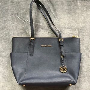 Michael Kors Navy Jet Set Top-Zip Tote